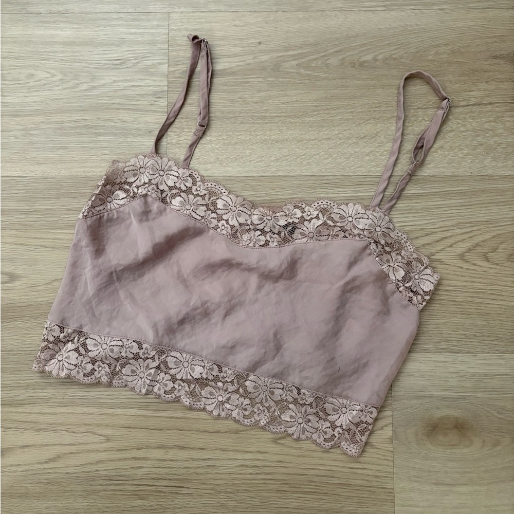 Brandy Melville Pink Lace Trim Flowy Crop Tank Top